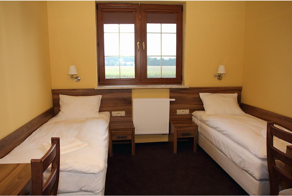 Hotel Ambasada Krobia Cameră foto